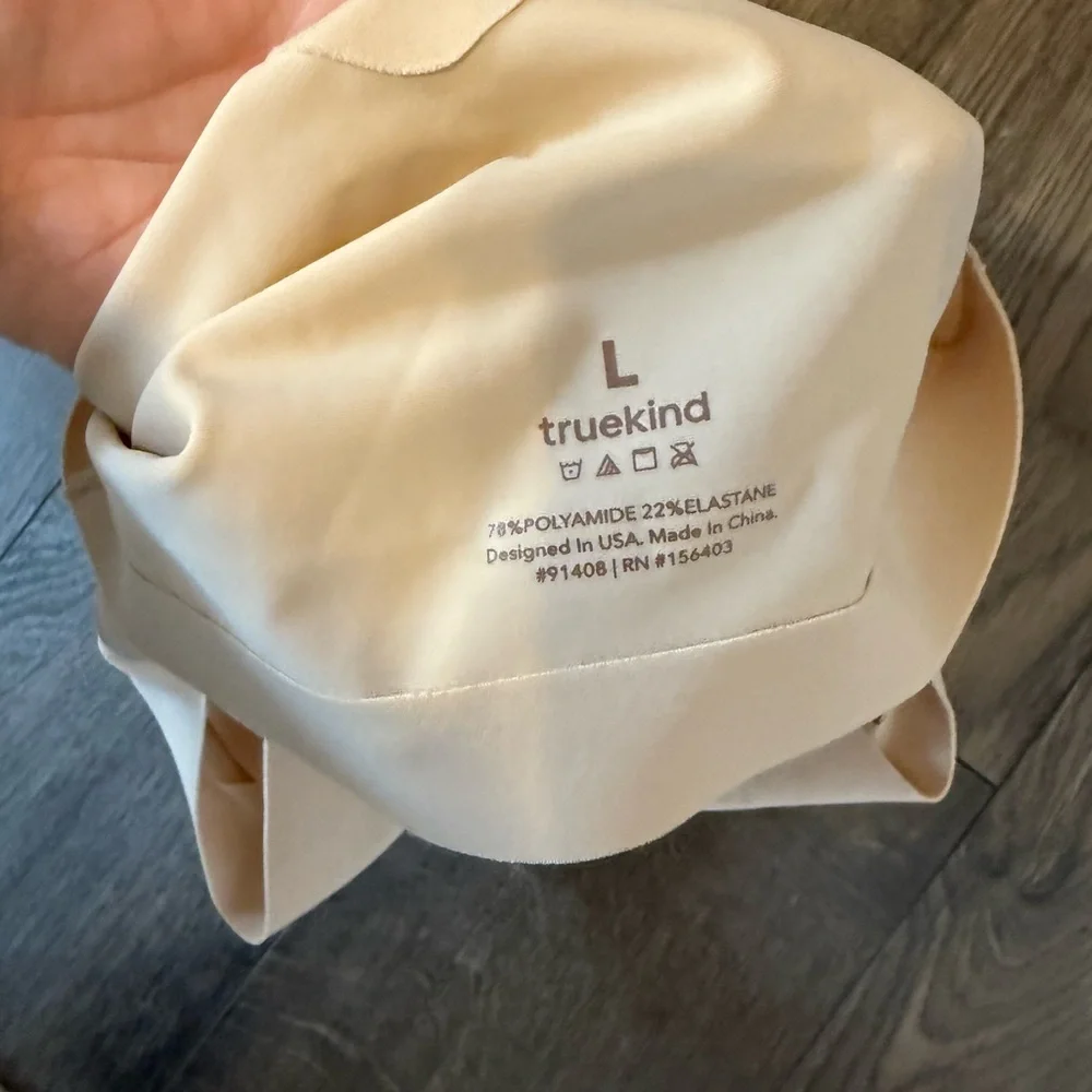 Truekind Everyday Comfort V-Neck Bralette‎
